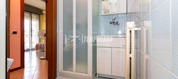 3 rooms Apartment in Seriate, Italy No. 285182 12