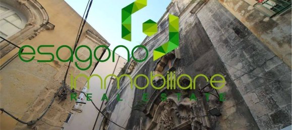 500m² Building in Syracuse, Italy No. 350666 4