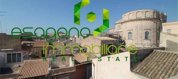 500m² Building in Syracuse, Italy No. 350666 26