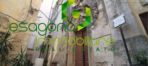 500m² Building in Syracuse, Italy No. 350666 6