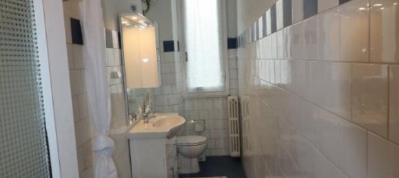 4 rooms Apartment in Montevarchi, Italy No. 230909 9