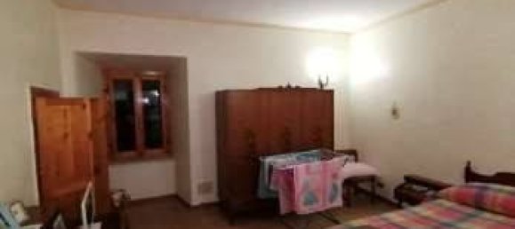 5 rooms Apartment in Subiaco, Italy No. 101720 7