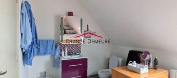 4 bedrooms House in Le Plessis-Bouchard, France No. 359084 12