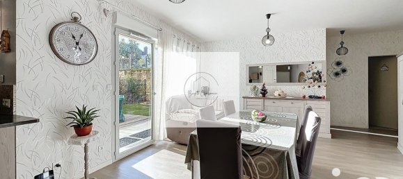 3 bedrooms Apartment in Dreux, France No. 50234 2