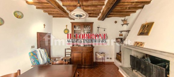 2 bedrooms Villa in Pescia, Italy No. 158923 5