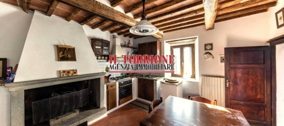 2 bedrooms Villa in Pescia, Italy No. 158923 8
