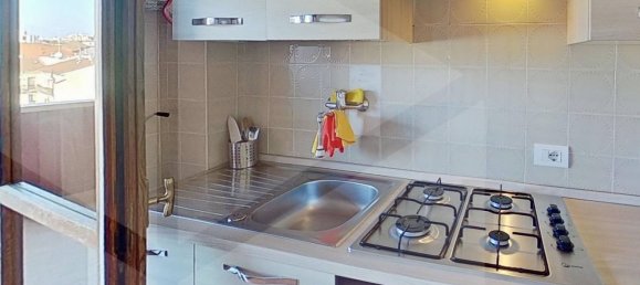 Studio in Monza, Italy, Nr. 23987 5