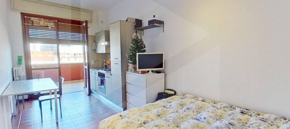 Studio in Monza, Italy, Nr. 23987 11