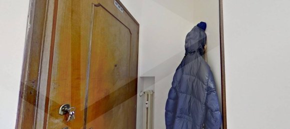 Studio in Monza, Italy, Nr. 23987 2