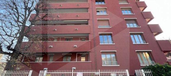 Studio in Monza, Italy, Nr. 23987 29