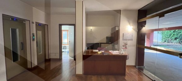 Studio in Monza, Italy, Nr. 23987 14