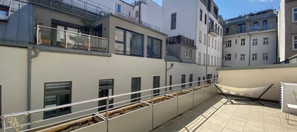 2 rooms Townhouse in Josefstadt, Austria No. 169123 2