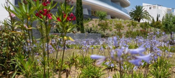 4 bedrooms Apartment in Estepona, Spain No. 2924 9