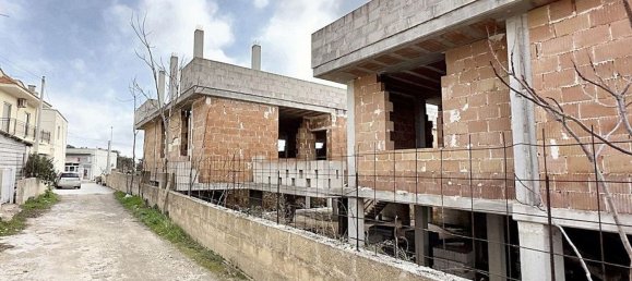 Квартира с 3 комнатами в Чистернино, Италия № 190888 14