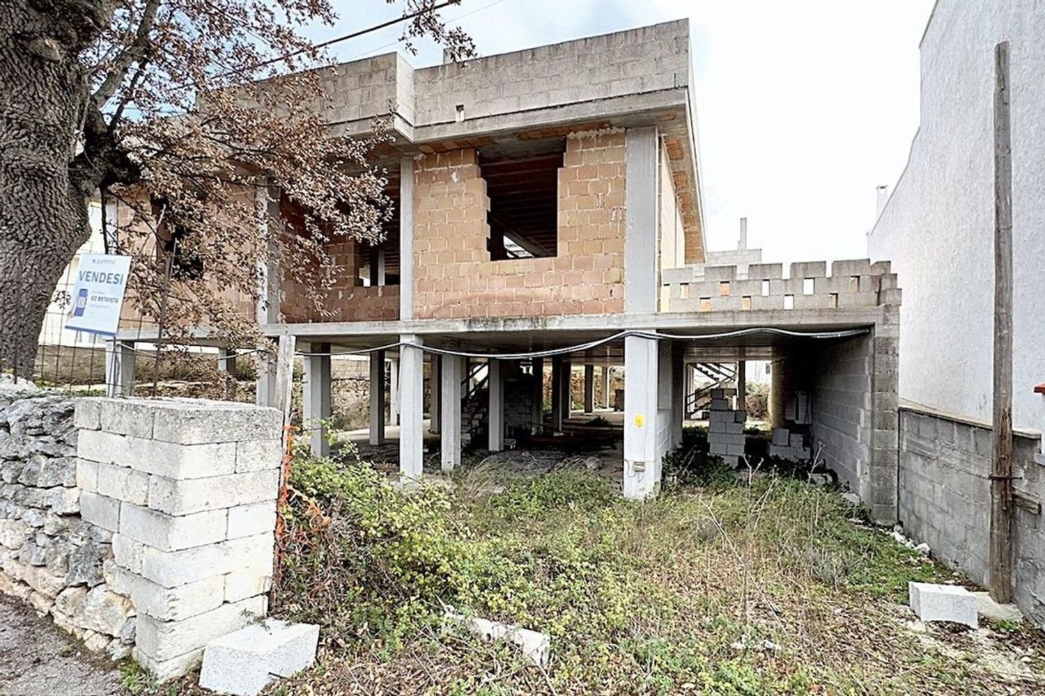 Квартира с 3 комнатами в Чистернино, Италия № 190888