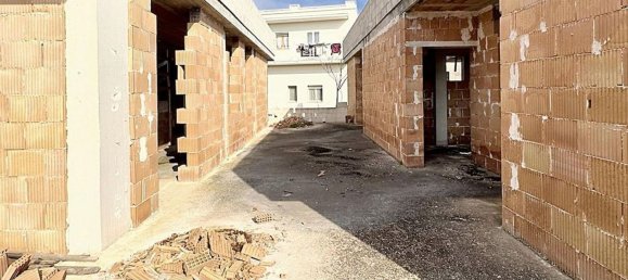 Квартира с 3 комнатами в Чистернино, Италия № 190888 7