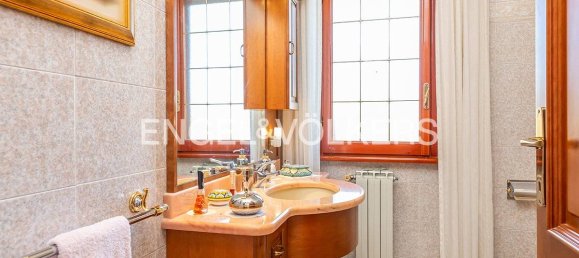 4 bedrooms Villa in Frascati, Italy No. 102235 14