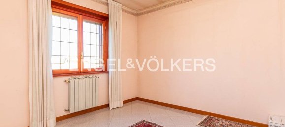 4 bedrooms Villa in Frascati, Italy No. 102235 17