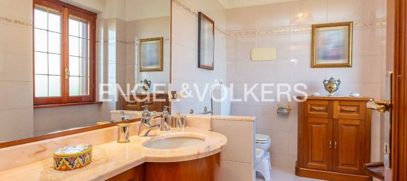 4 bedrooms Villa in Frascati, Italy No. 102235 19