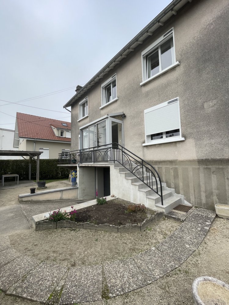 4 Schlafzimmer Haus in Vittel, France, Nr. 213108