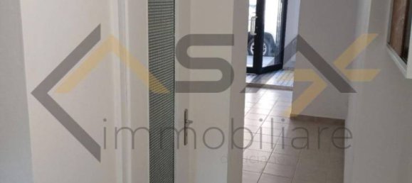 2 rooms Commercial property in Ferrara, Italy No. 310204 7