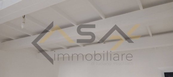 2 rooms Commercial property in Ferrara, Italy No. 310204 6