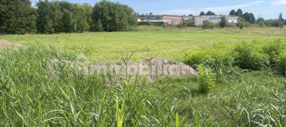 Terrain à Ferrara, Italy 3000m² No. 280609 3