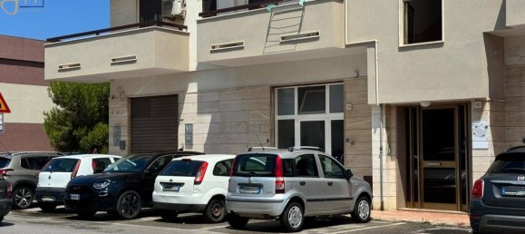 1 room Commercial property in Polignano a Mare, Italy No. 303740 2