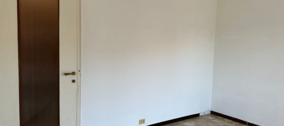 2 bedrooms Apartment in Milan, Italy No. 357794 8