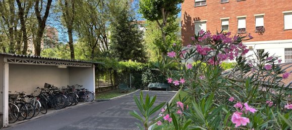 2 bedrooms Apartment in Milan, Italy No. 357794 4