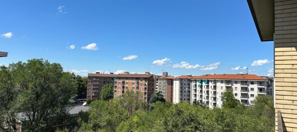 2 bedrooms Apartment in Milan, Italy No. 357794 3