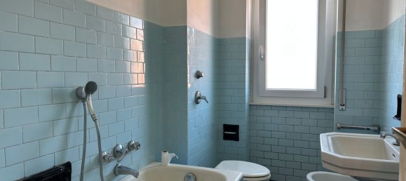 2 bedrooms Apartment in Milan, Italy No. 357794 15