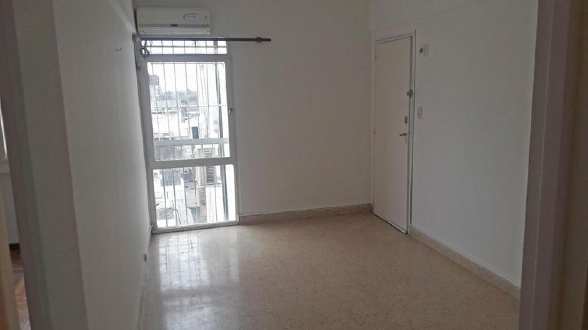 Studio in Bermudez, Argentina No. 16933