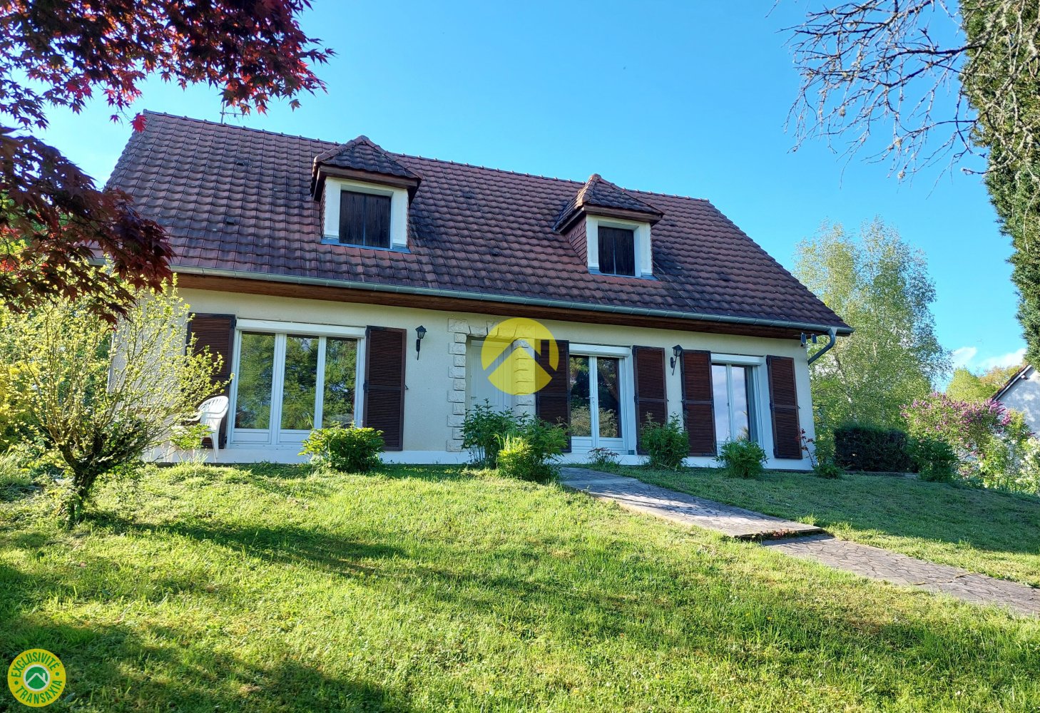 Casa T6 em Saint-Georges-sur-Moulon, France N.º 72895
