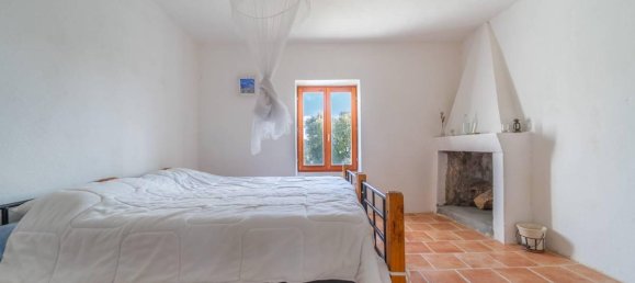 Дом с 12 комнатами в Темпьо Паузания, Италия № 39827 23