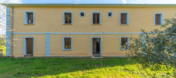 Дом с 12 комнатами в Темпьо Паузания, Италия № 39827 32