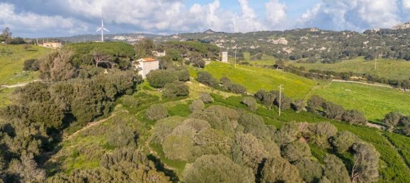 Дом с 12 комнатами в Темпьо Паузания, Италия № 39827 9