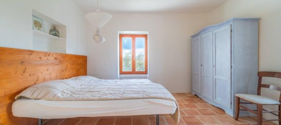 Дом с 12 комнатами в Темпьо Паузания, Италия № 39827 21