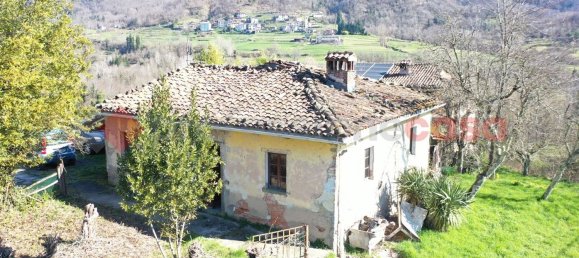4 rooms House in Villa Collemandina, Italy No. 118147 2