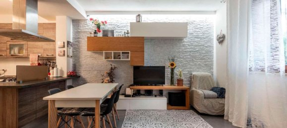 3 bedrooms Apartment in Poggibonsi, Italy No. 357567 5