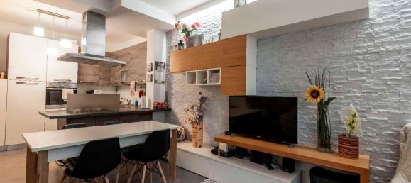 3 bedrooms Apartment in Poggibonsi, Italy No. 357567 3