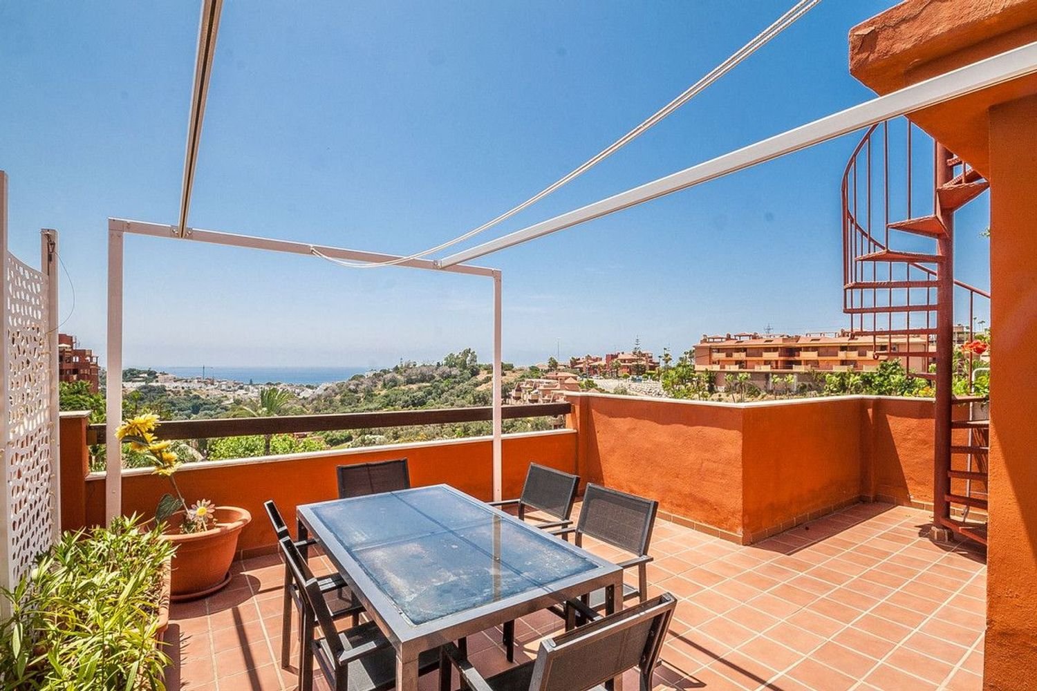 2 chambres Penthouse à Marbella, Spain No. 160118