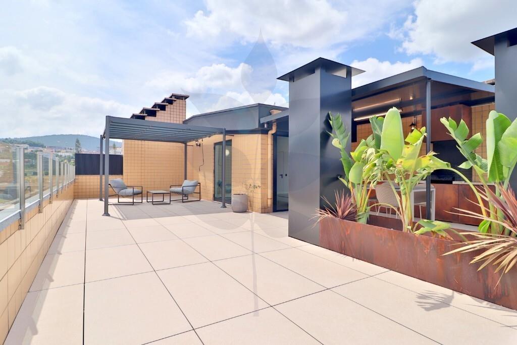 3 bedrooms Apartment in Braga, Portugal No. 218098