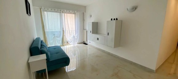 Studio in Nice, France No. 286865 3