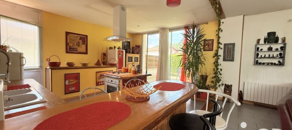 3 bedrooms House in Neuville-sur-Ain, France No. 285709 10