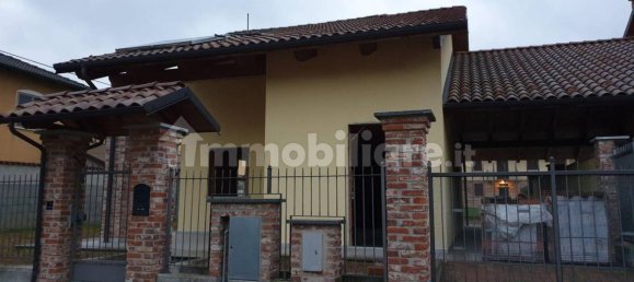 Villa de 4 dormitorios en Buttigliera d'Asti, Italy No. 128528 8