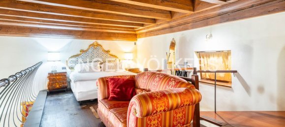 8 rooms Apartment in Florence, Italy No. 109288 26