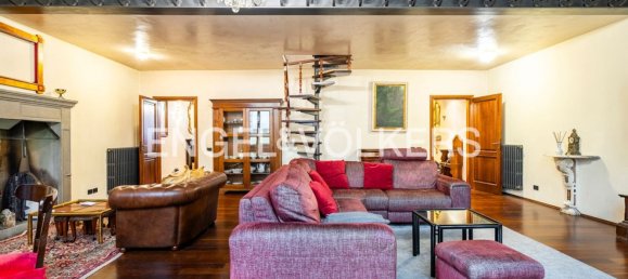 8 rooms Apartment in Florence, Italy No. 109288 6