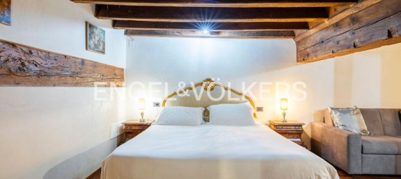 8 rooms Apartment in Florence, Italy No. 109288 21