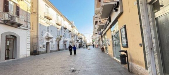 2-Zimmer Gewerbliche Immobilie in Ortona, Italy, Nr. 167428 27